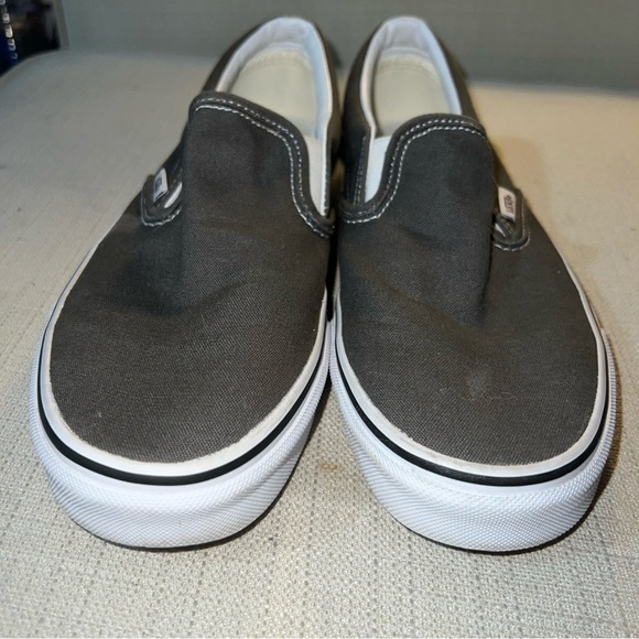 Vans Men/Women’s Solid Gray Canvas Slip On Shoes Loafers Men 8, Women 9.5 - Picture 3 of 11